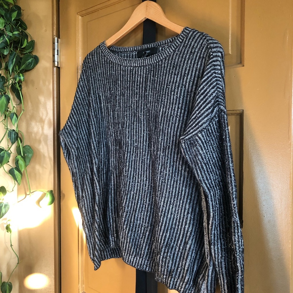Knit FOREVER 21 ribbed striped sweater